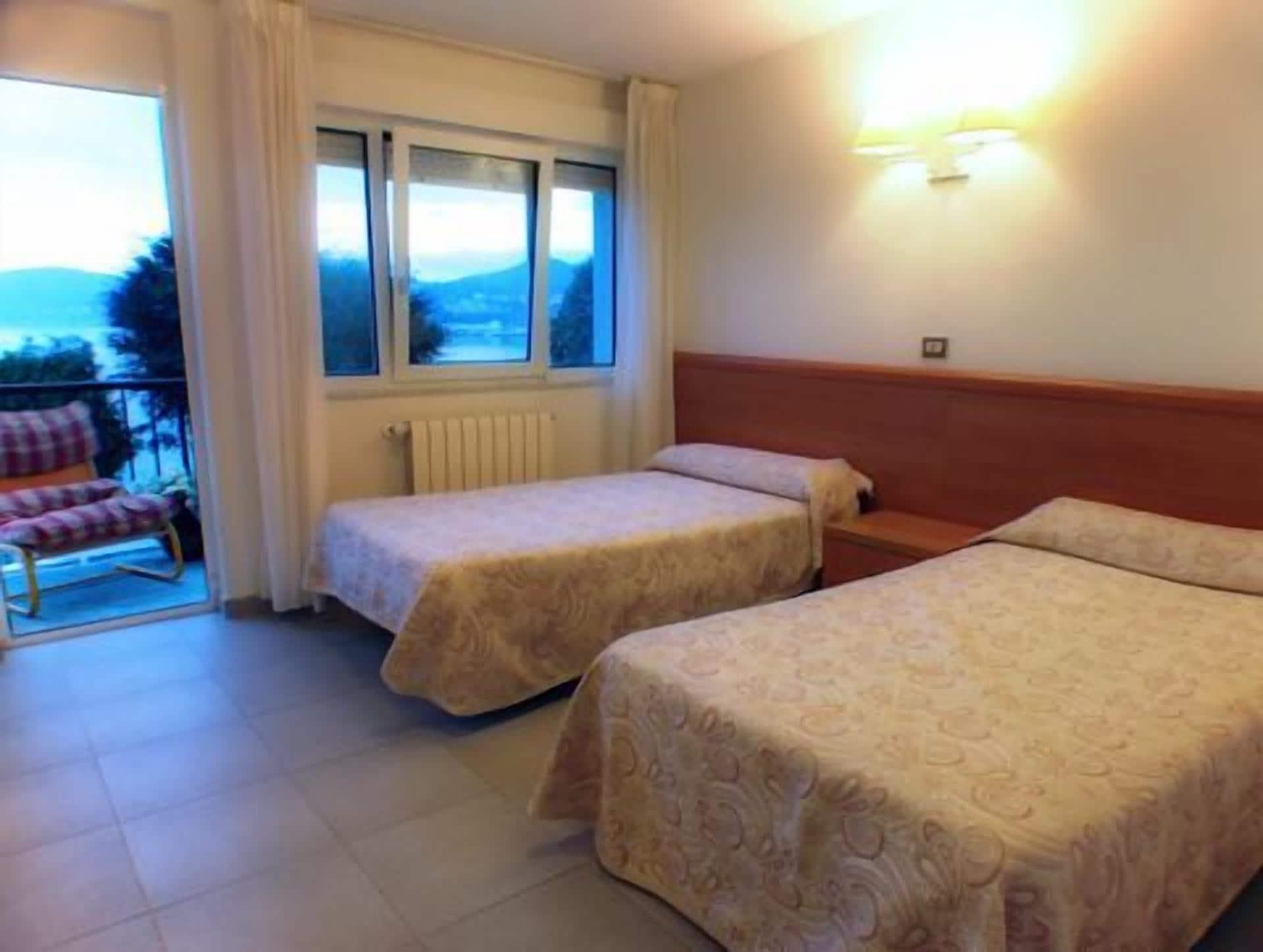 Hotel Las Sirenas Viveiro Habitación foto